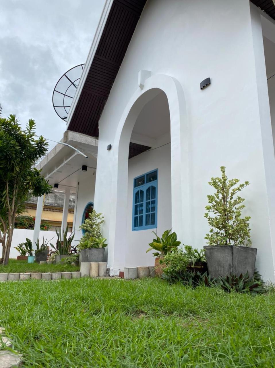 B2 Hotel Szavannakhet Kültér fotó