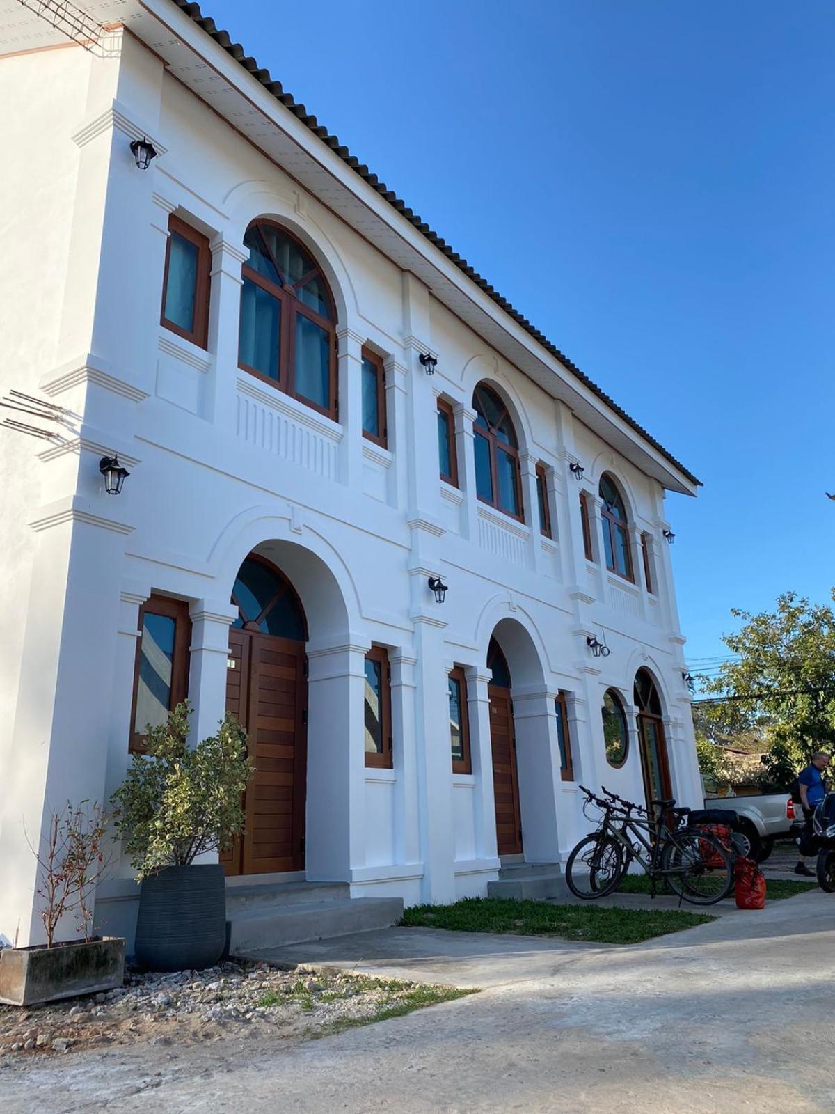 B2 Hotel Szavannakhet Kültér fotó